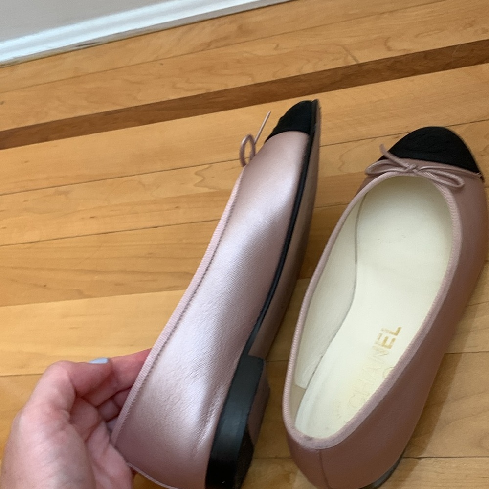 COPY - CHANEL LIGHT PINK SIZE 37 LEATHER BALLET FLATS - Picture 6 of 14